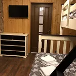 Деревянный коттедж Mountain Tukhlya