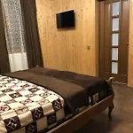 Mountain Деревянный коттедж