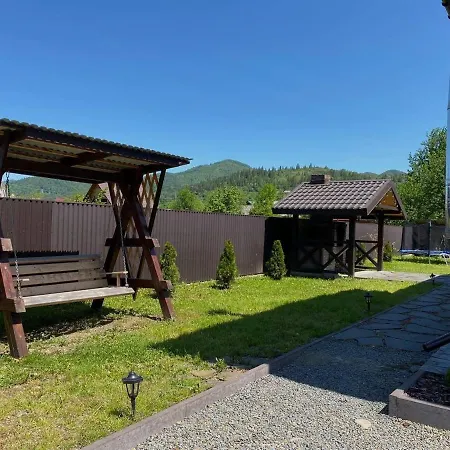 Lodge Mountain Tukhlya