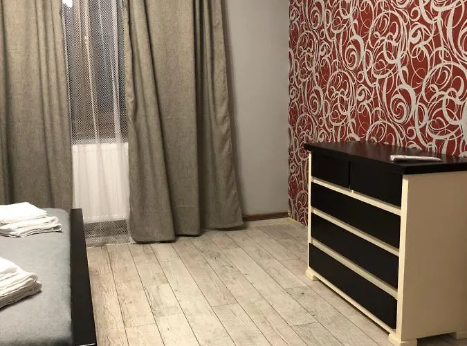 山林小屋 Mountain Tukhlya