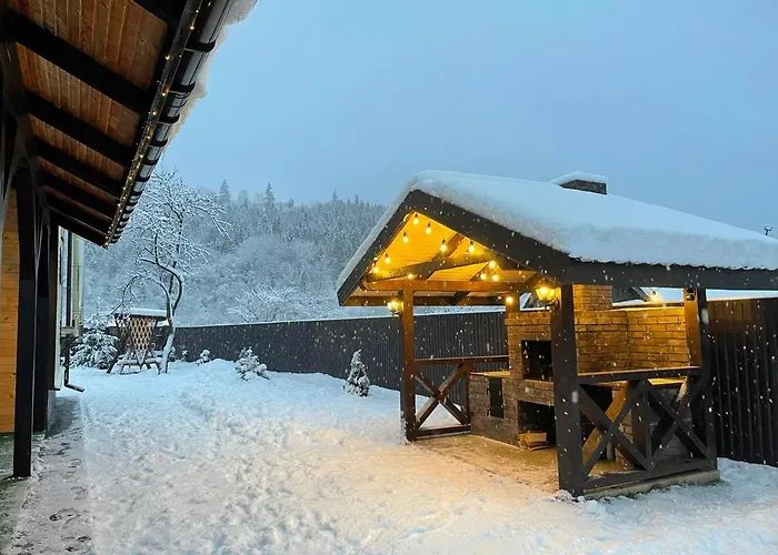 山林小屋 Mountain Tukhlya