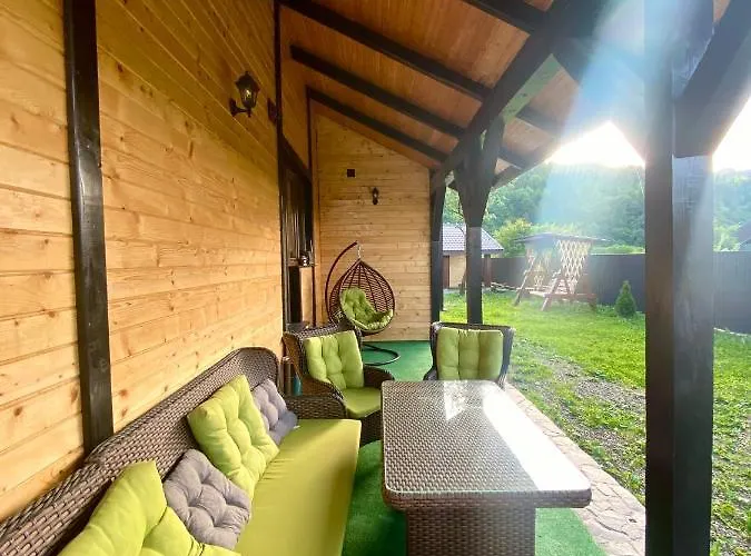 Mountain 山林小屋 Tukhlya