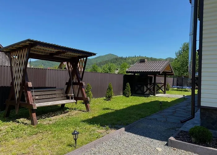 山林小屋 Mountain Tukhlya