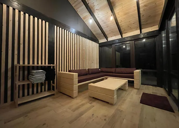 Mountain 山林小屋 *